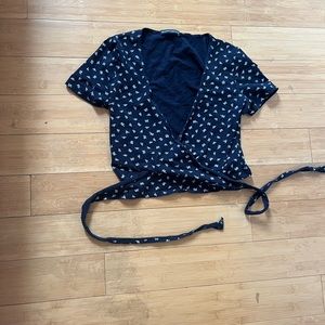 Brandy Melville top